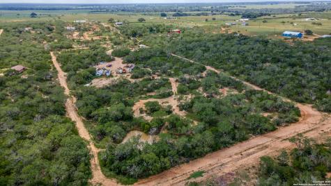 1062 County Road 122 Lot 3 Floresville TX 78114