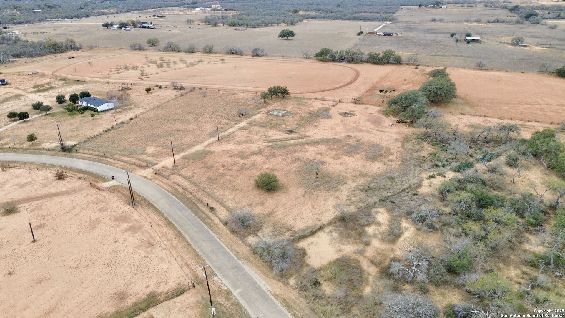 120 S Ridge Drive Lytle TX 78052