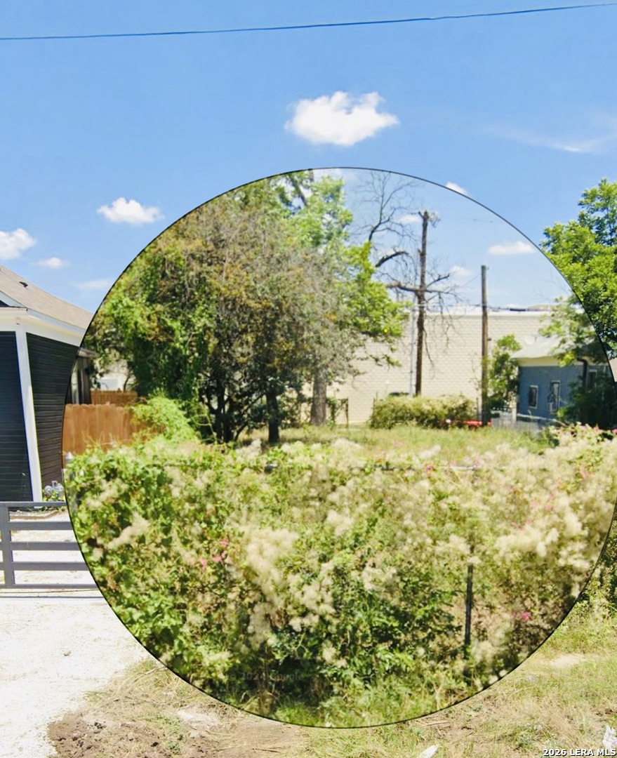 1507 E Crockett Street San Antonio TX 78202