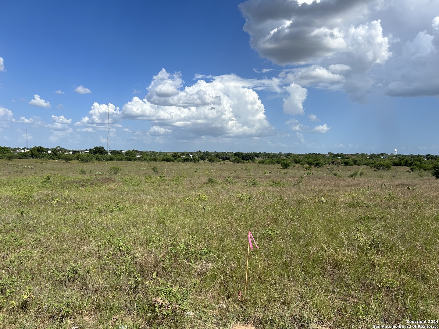1114 Cr 329 Floresville TX 78114