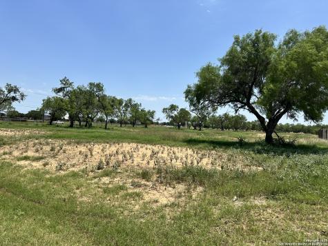 00 Las Palomas Track 2 Lytle TX 78052