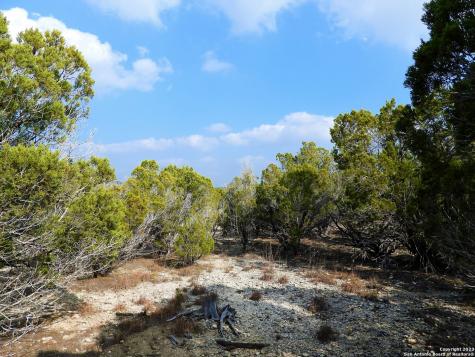 Lot 13 Johnson Road Lakehills TX 78063