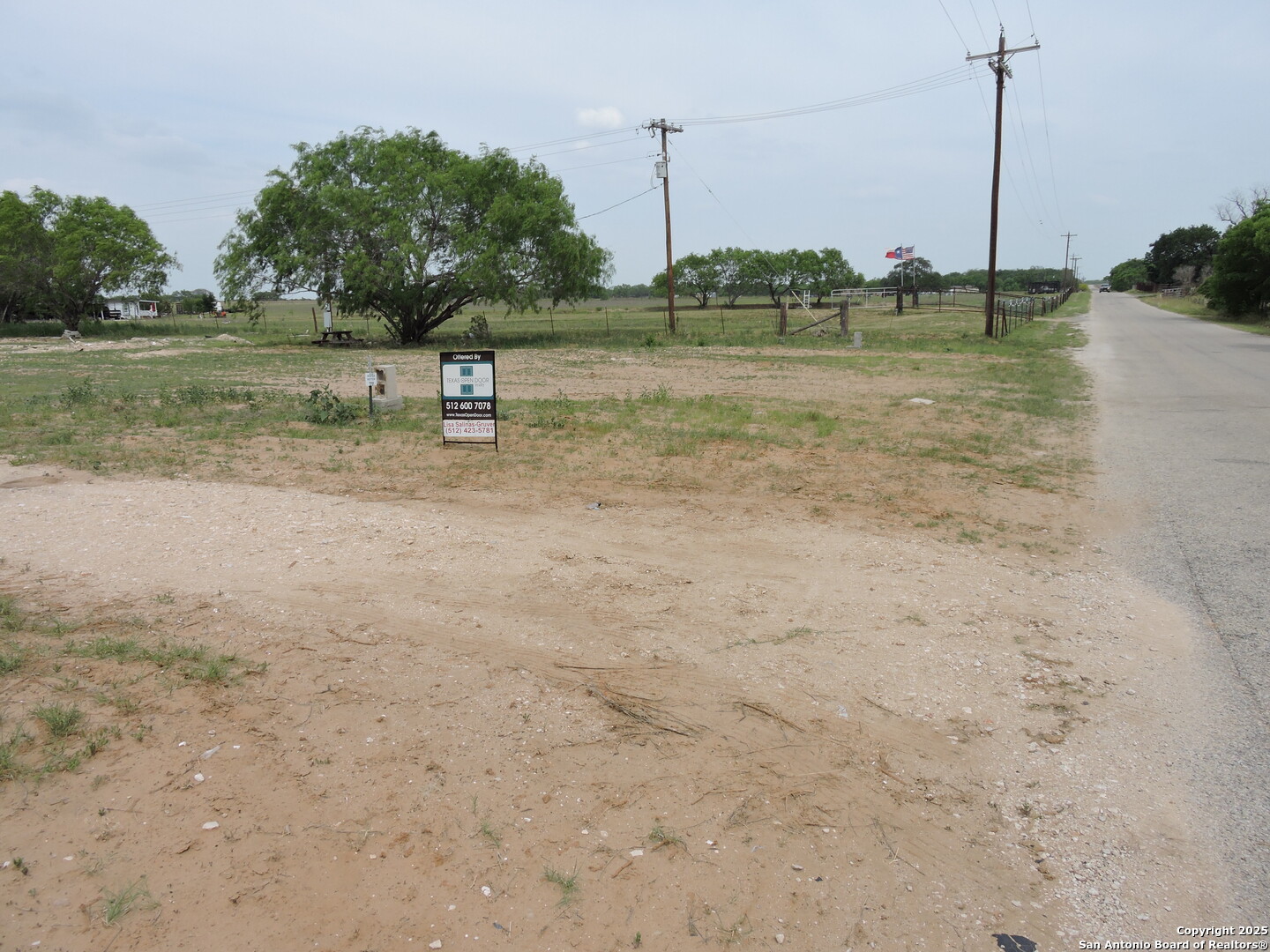 5968 Tabberer Poteet TX 78065