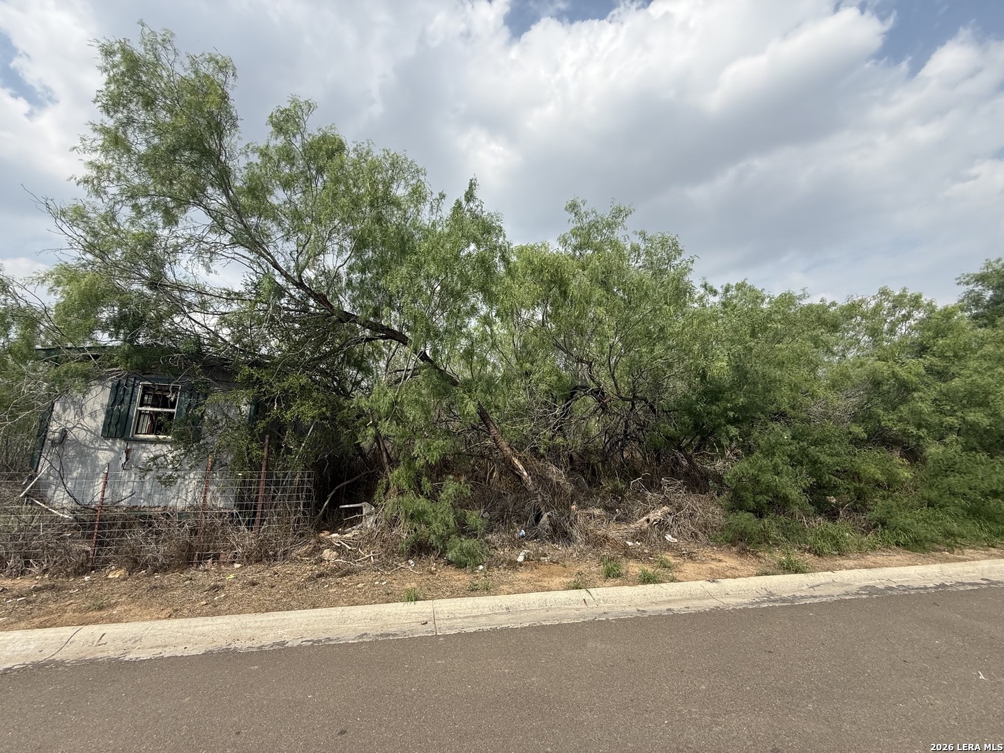 1711 Matamoros Cotulla TX 78014