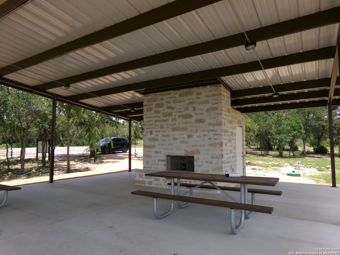 1881 Grand Oaks Hondo TX 78861