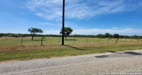 4998 County Road 117 Floresville TX 78114