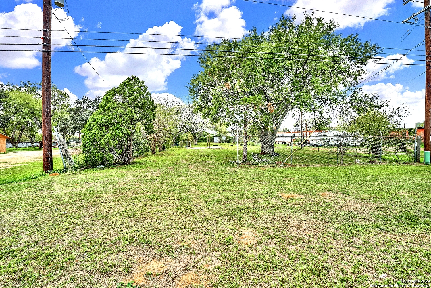 2315 Highway 181 Floresville TX 78114