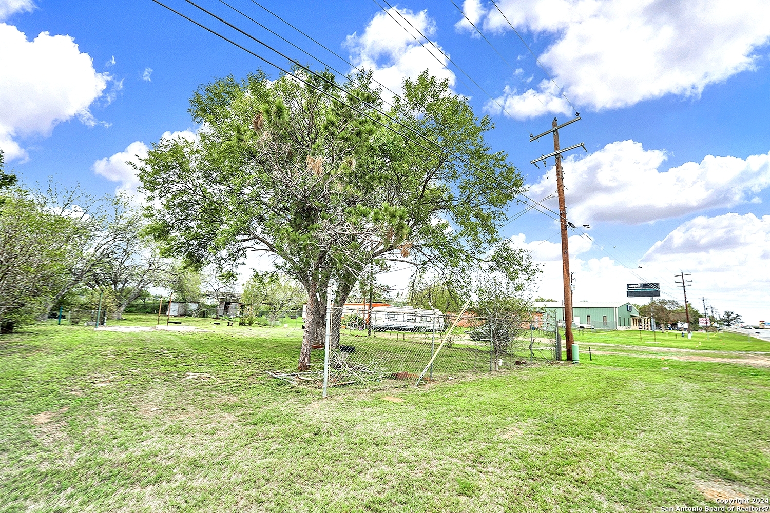 2315 Highway 181 Floresville TX 78114