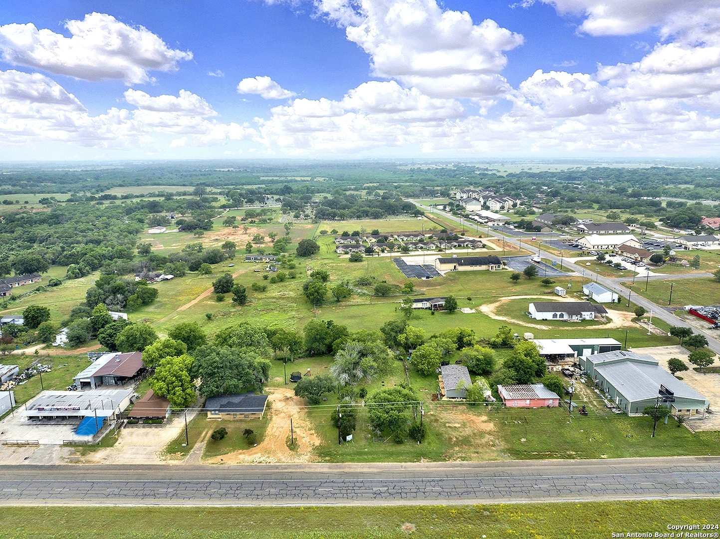 2315 Highway 181 Floresville TX 78114