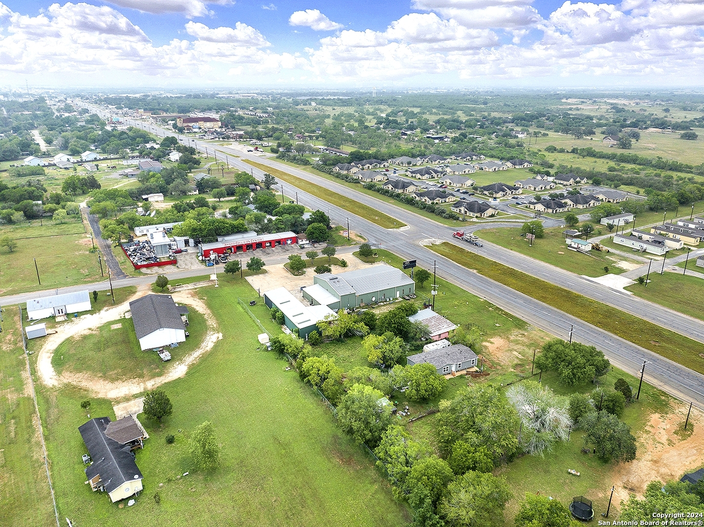 2315 Highway 181 Floresville TX 78114