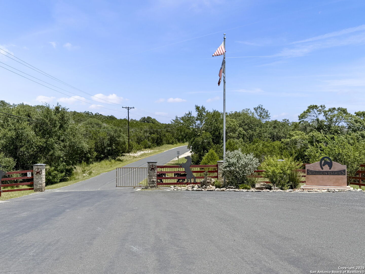 320 Mustang Lane Spring Branch TX 78070