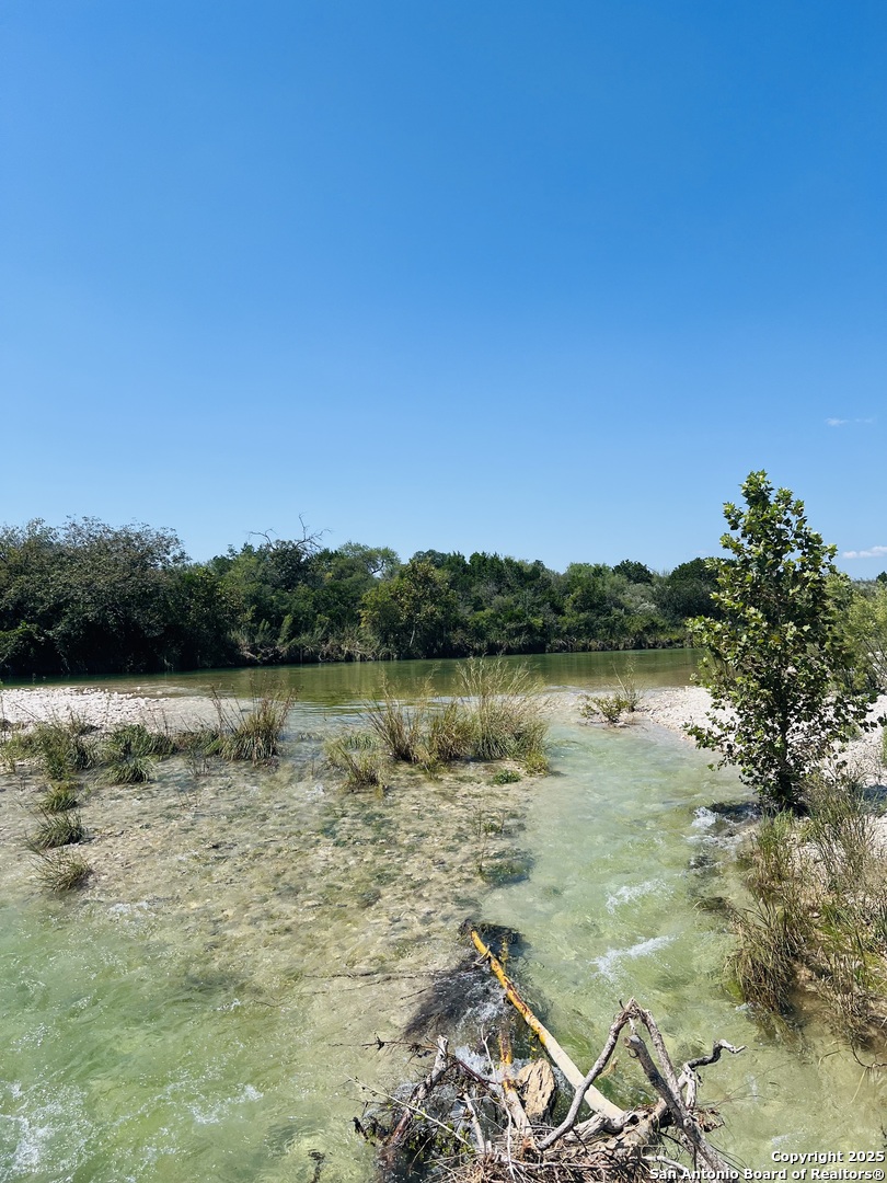 0 Cr 408 Uvalde TX 78801