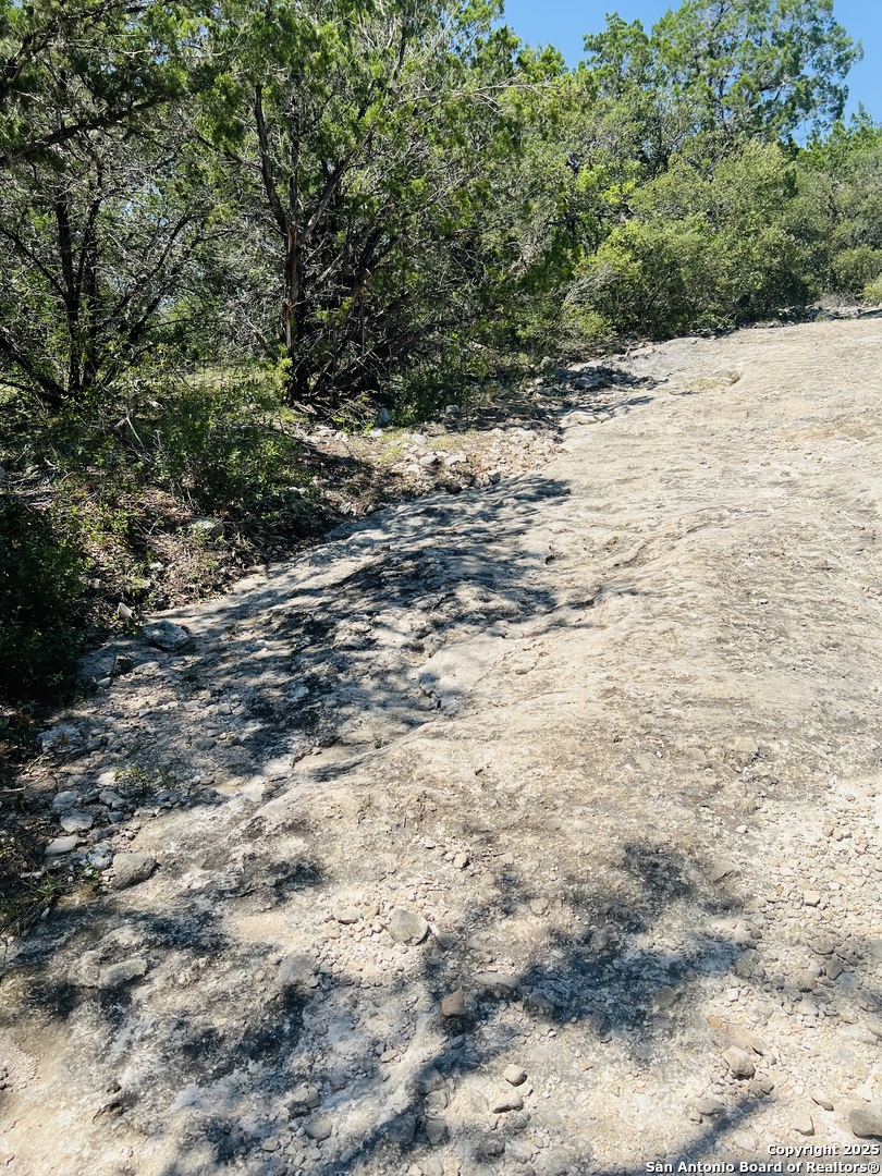 0 Cr 408 Uvalde TX 78801