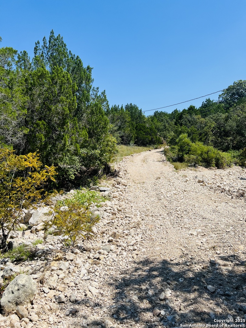 0 Cr 408 Uvalde TX 78801