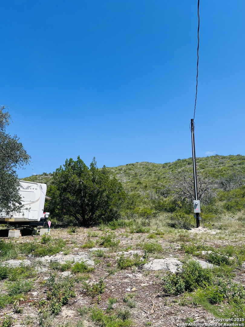0 Cr 408 Uvalde TX 78801