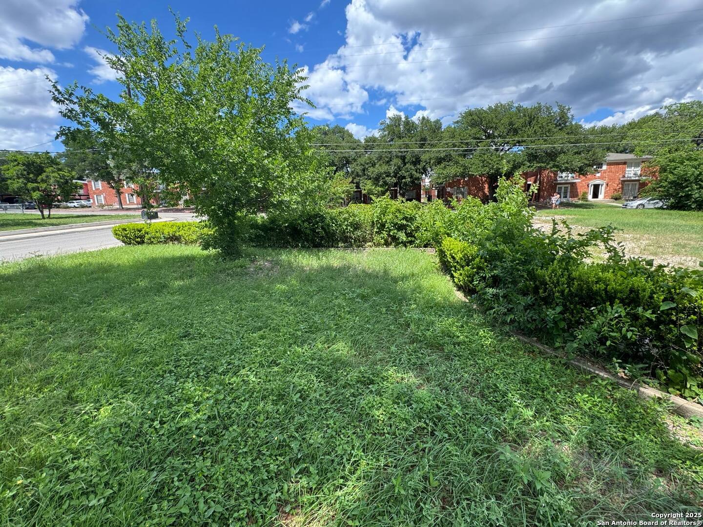 102 Leisure Drive Balcones Heights TX 78201