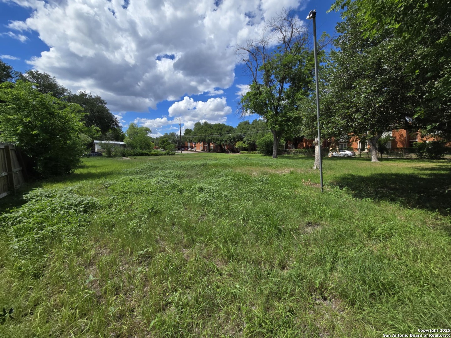 102 Leisure Drive Balcones Heights TX 78201