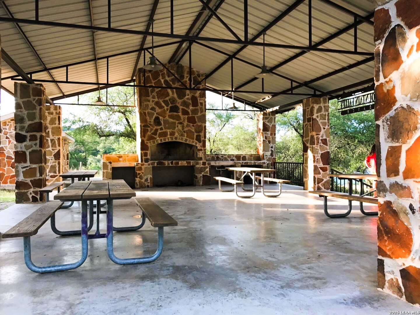 Lot 51 Pr 2537 Mico TX 78056