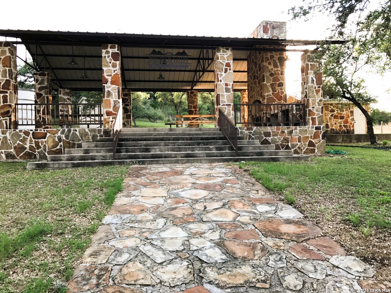 Lot 51 Pr 2537 Mico TX 78056