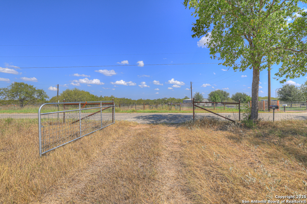 445 Single Oak Road Seguin TX 78155