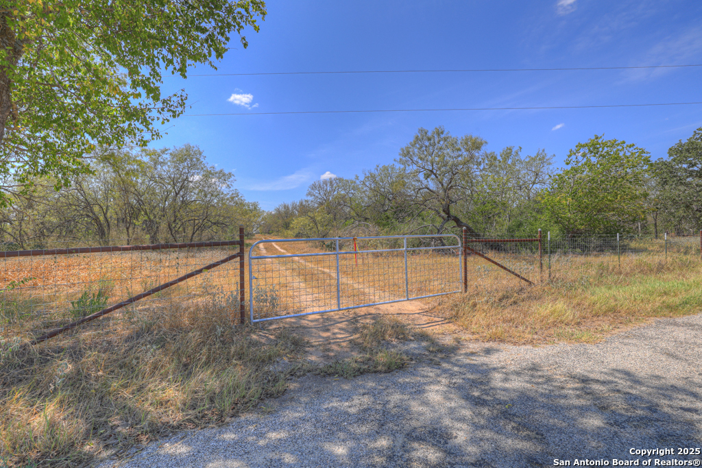 445 Single Oak Road Seguin TX 78155