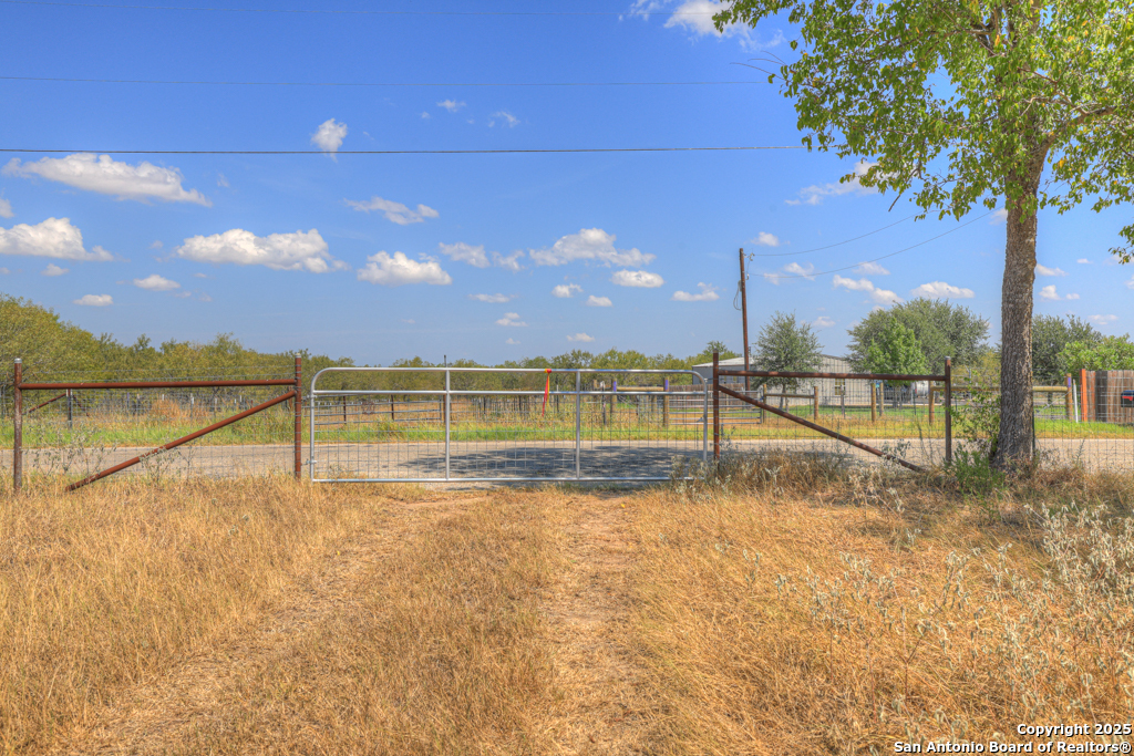 445 Single Oak Road Seguin TX 78155