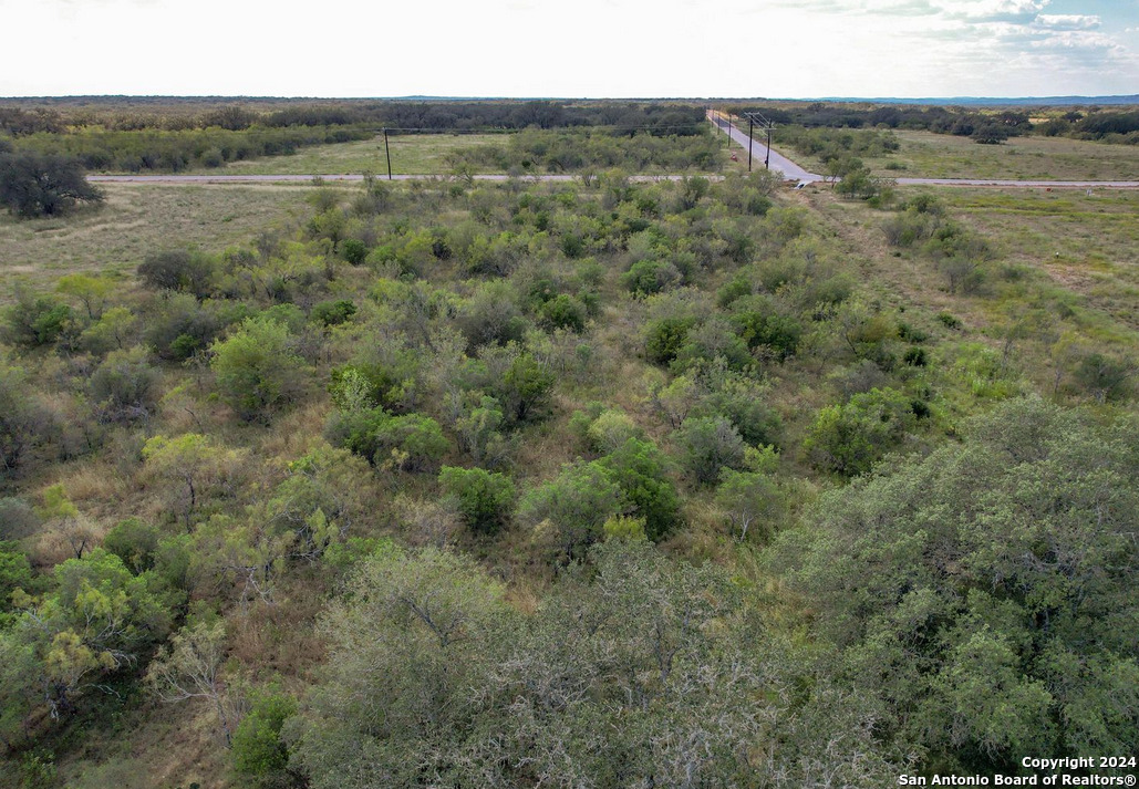00 Utopia Forest Dhanis TX 78850