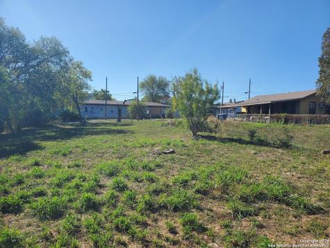 1807 & 1811 Burleson San Antonio TX 78202