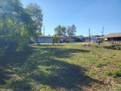 1807 & 1811 Burleson San Antonio TX 78202