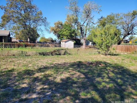 1807 & 1811 Burleson San Antonio TX 78202