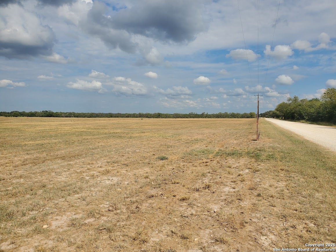 1150 County Road 1670 Moore TX 78057