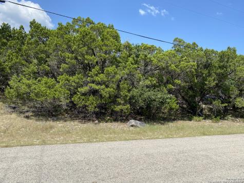 825 Regina Drive Canyon Lake TX 78133