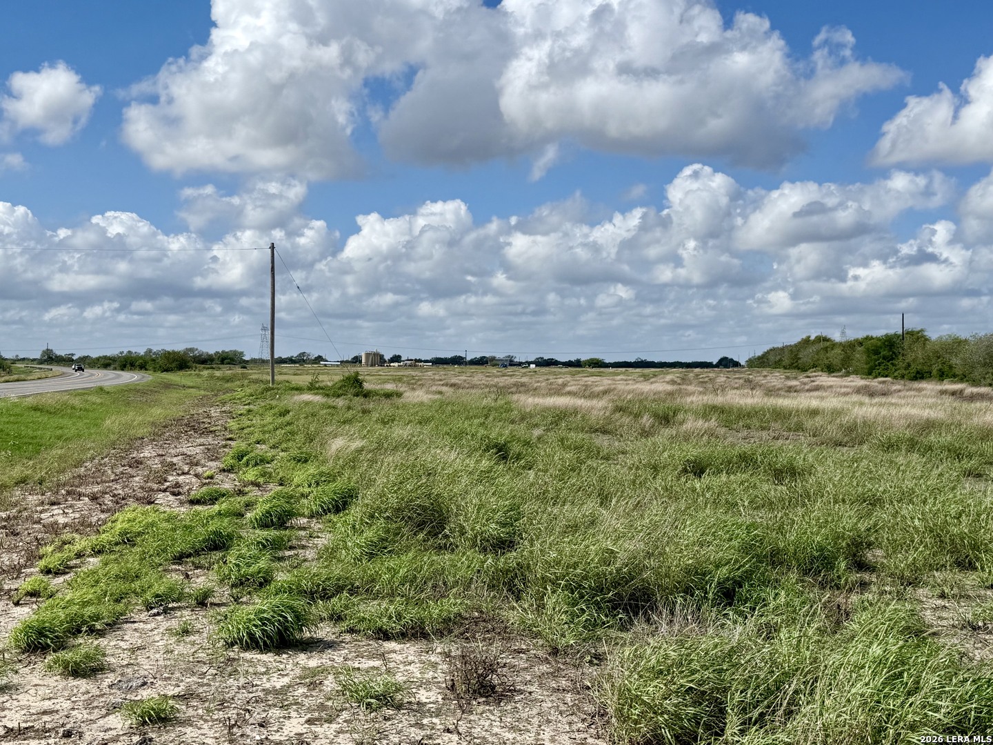 29.53 Acres Sh-72 Kenedy TX 78119