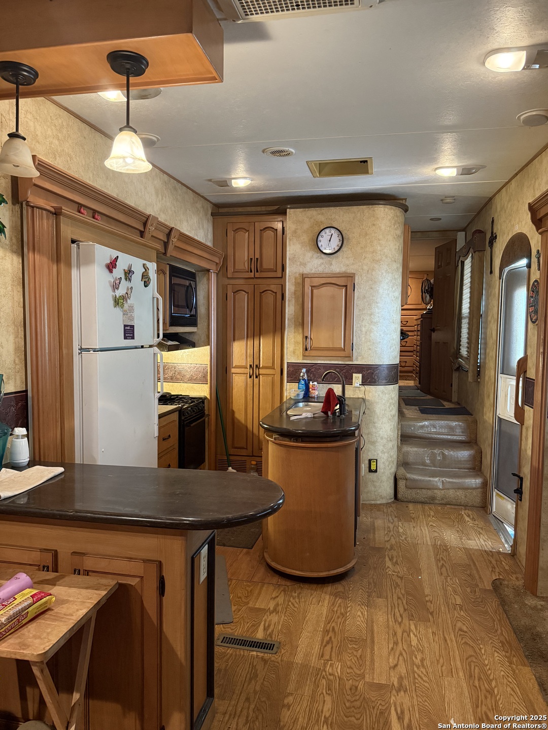 460 Paloma Bandera TX 78003