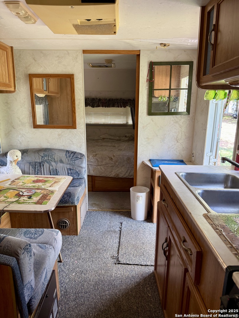 460 Paloma Bandera TX 78003