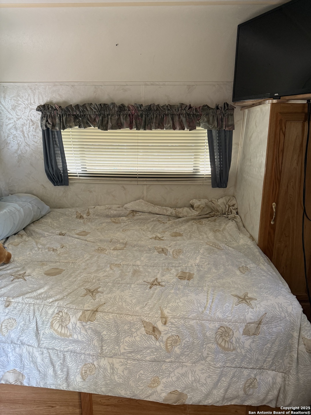 460 Paloma Bandera TX 78003