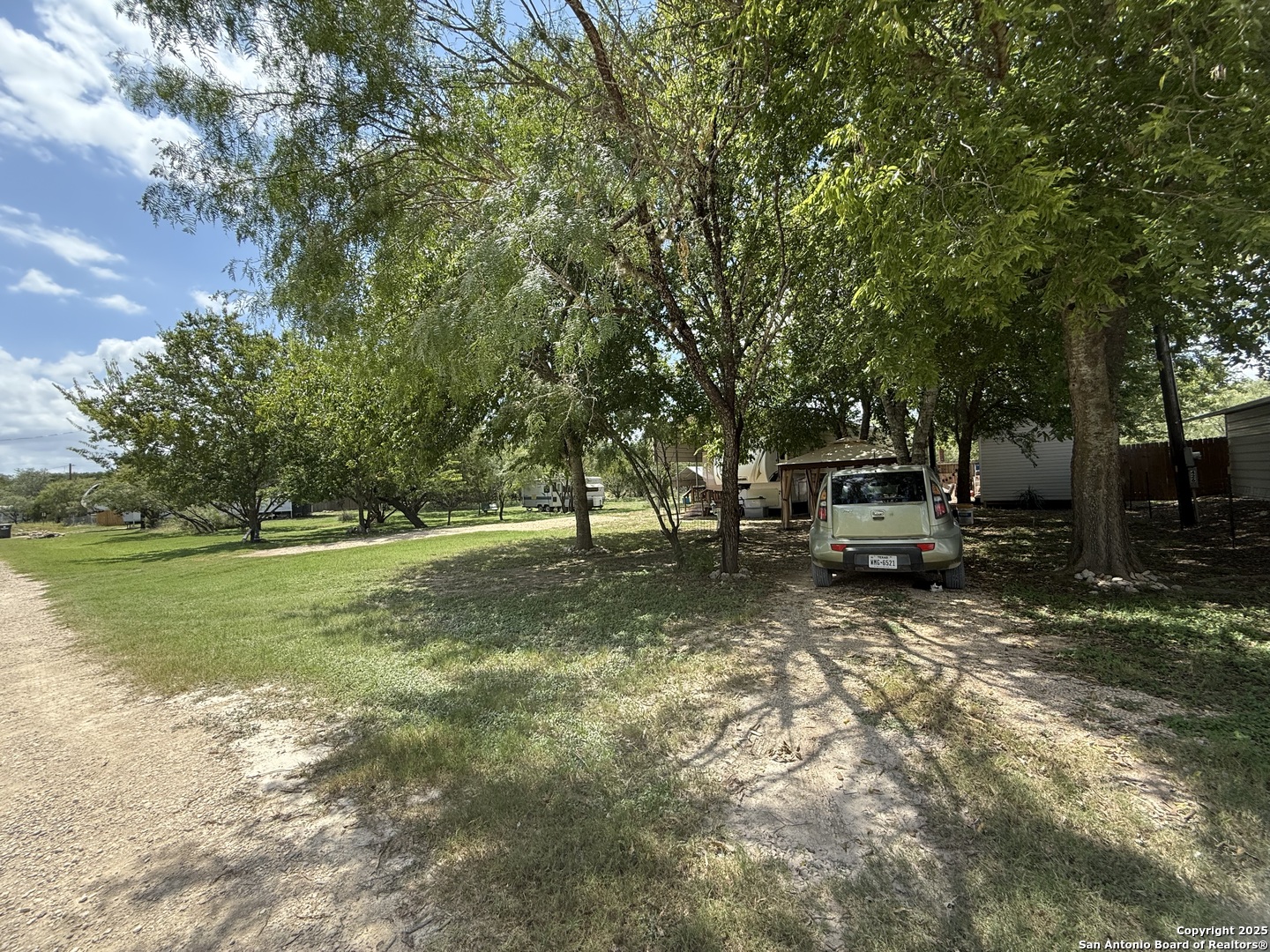 460 Paloma Bandera TX 78003
