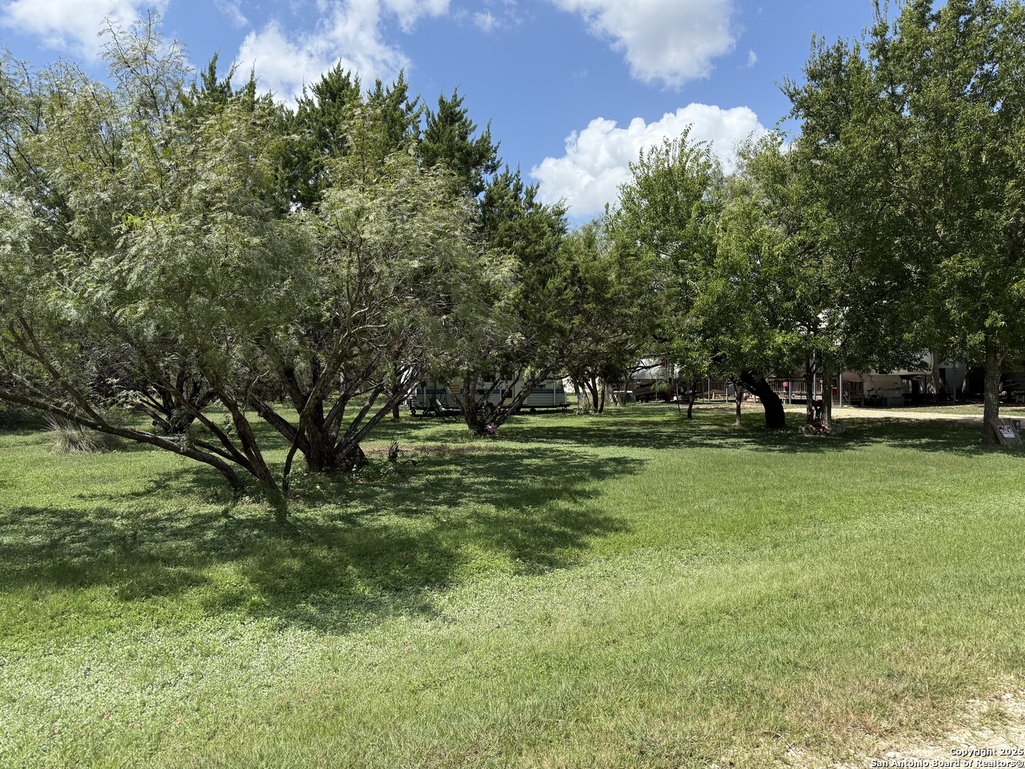 460 Paloma Bandera TX 78003