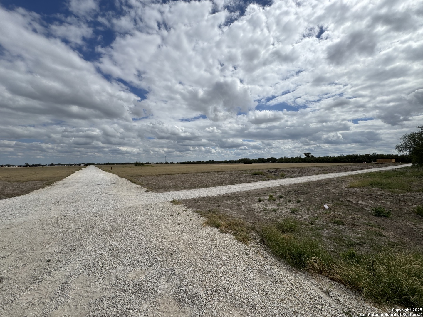 Lot 9 Summerwood Lane La Pryor TX 78872