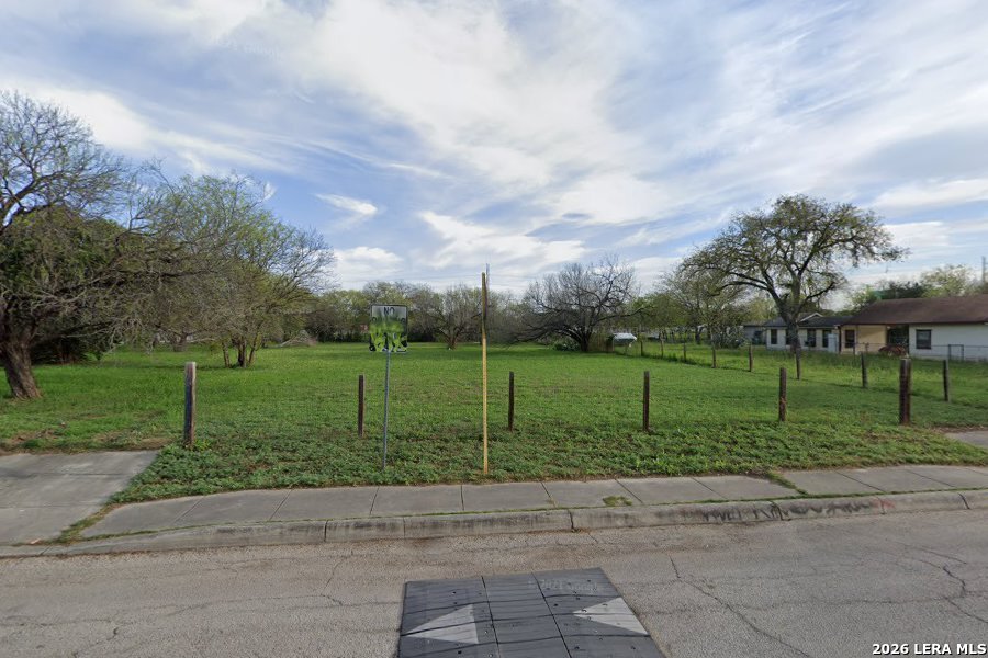343 Menefee Boulevard San Antonio TX 78207