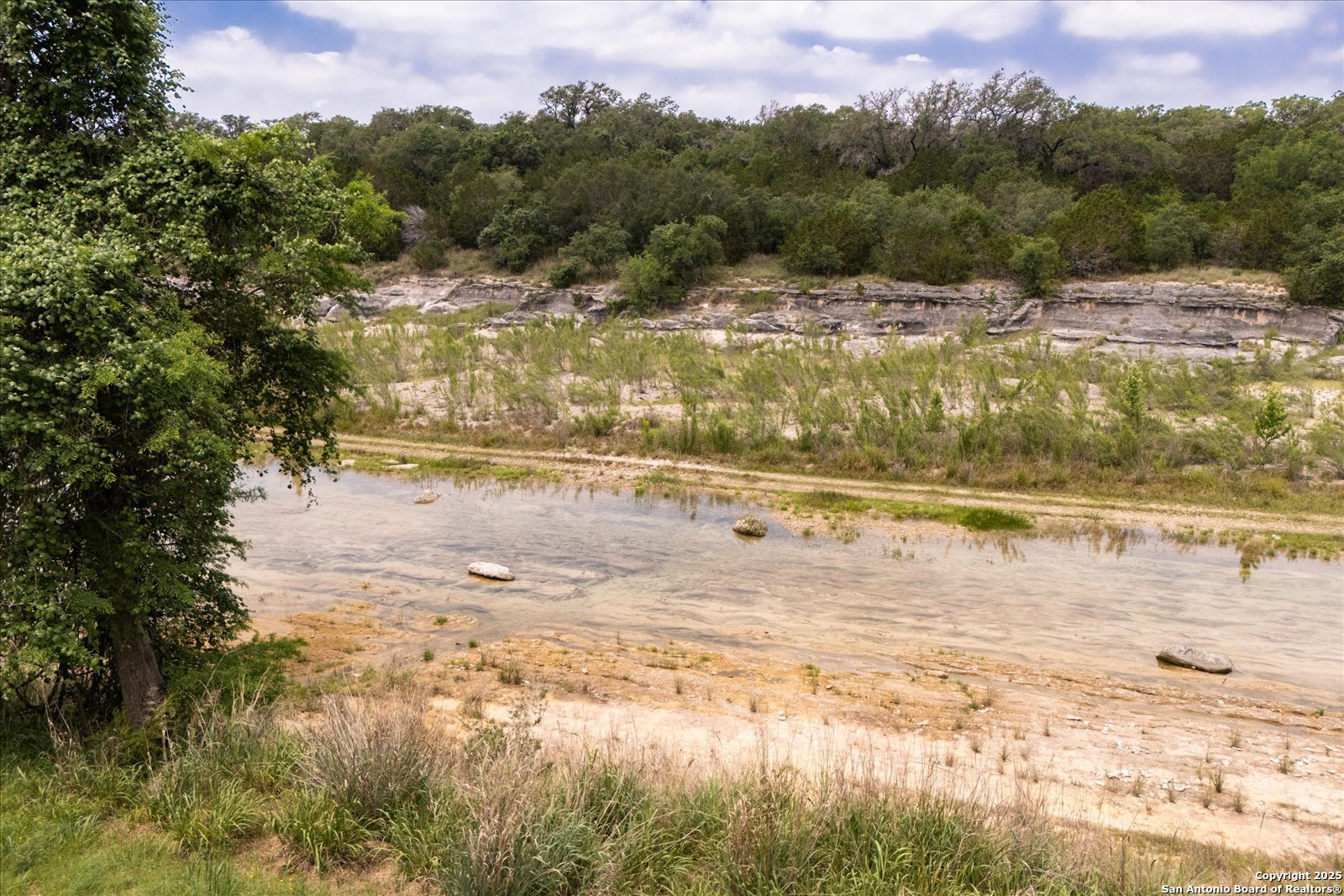 000 Oakridge Trail Pipe Creek TX 78063