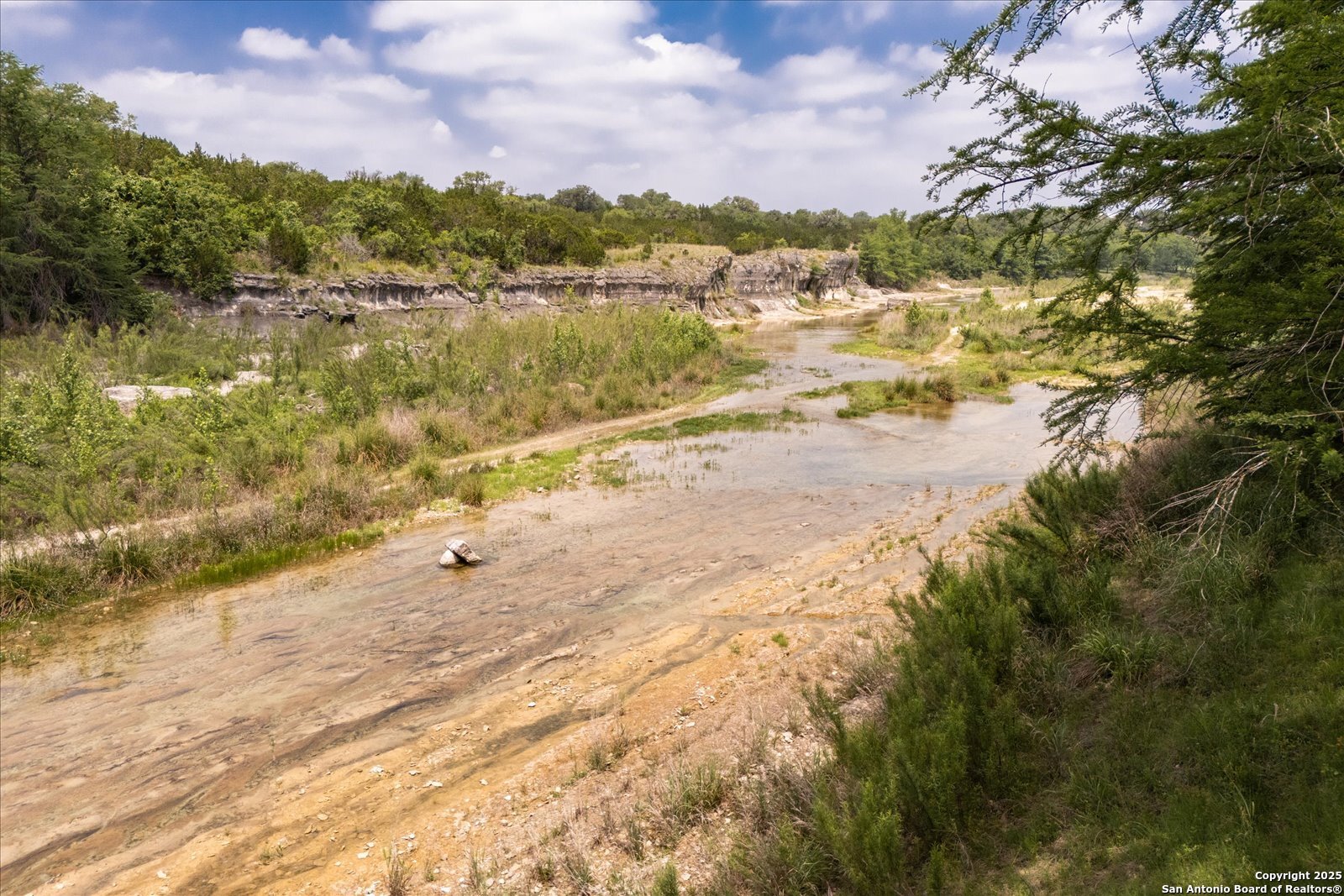000 Oakridge Trail Pipe Creek TX 78063
