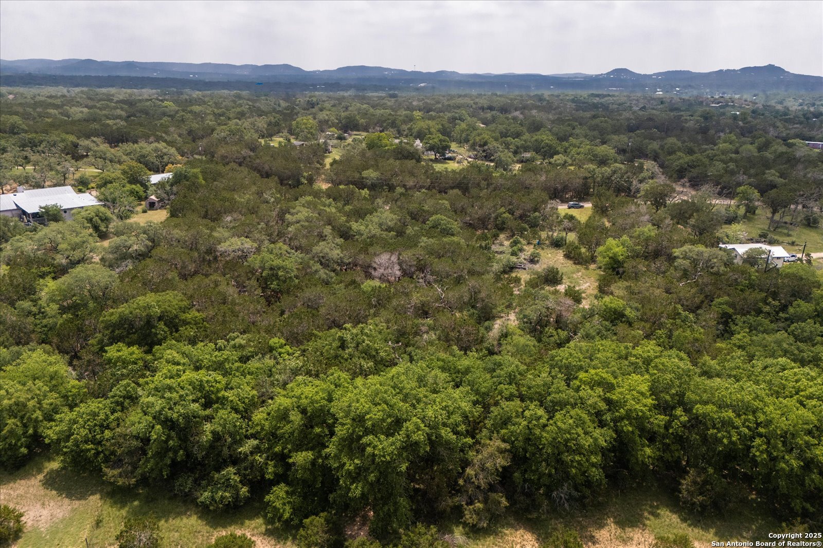 000 Oakridge Trail Pipe Creek TX 78063