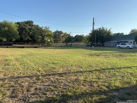 Tbd N Water Street Pleasanton TX 78064