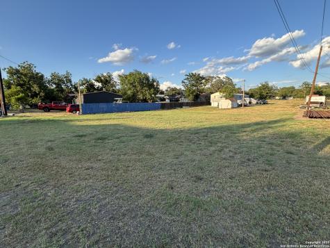 Tbd N Water Street Pleasanton TX 78064