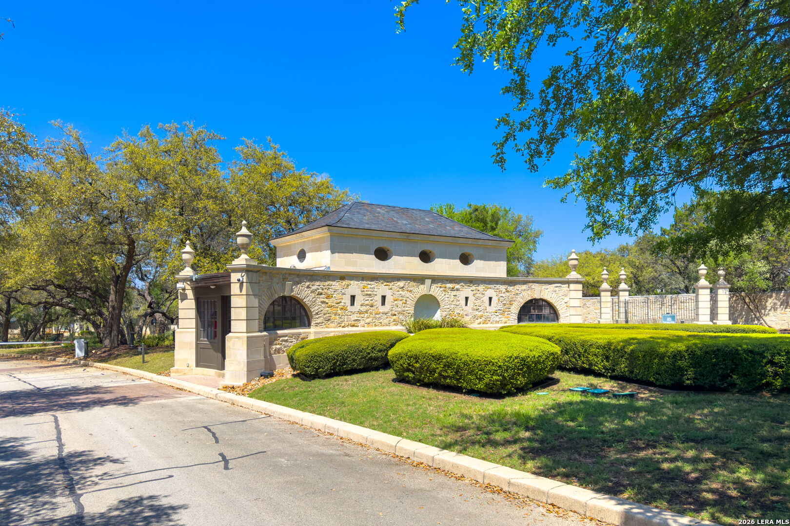 San Antonio TX, 87 Simsbury