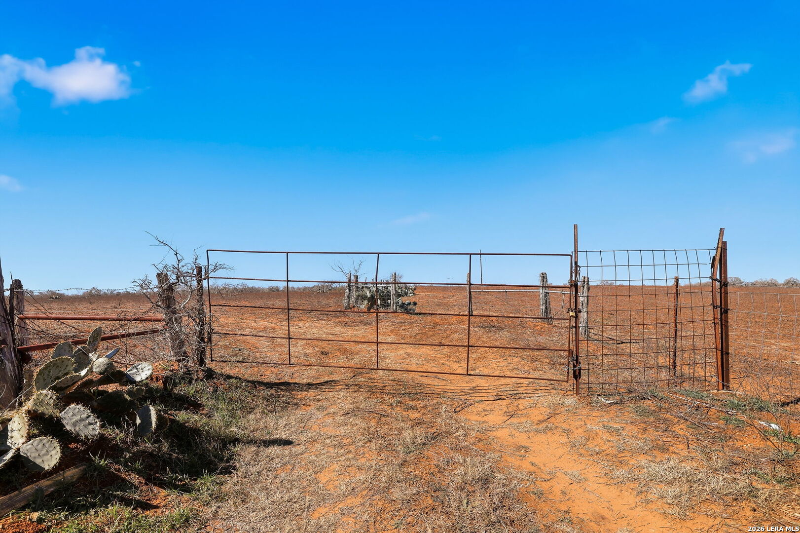 1895 County Road 448 Stockdale TX 78160