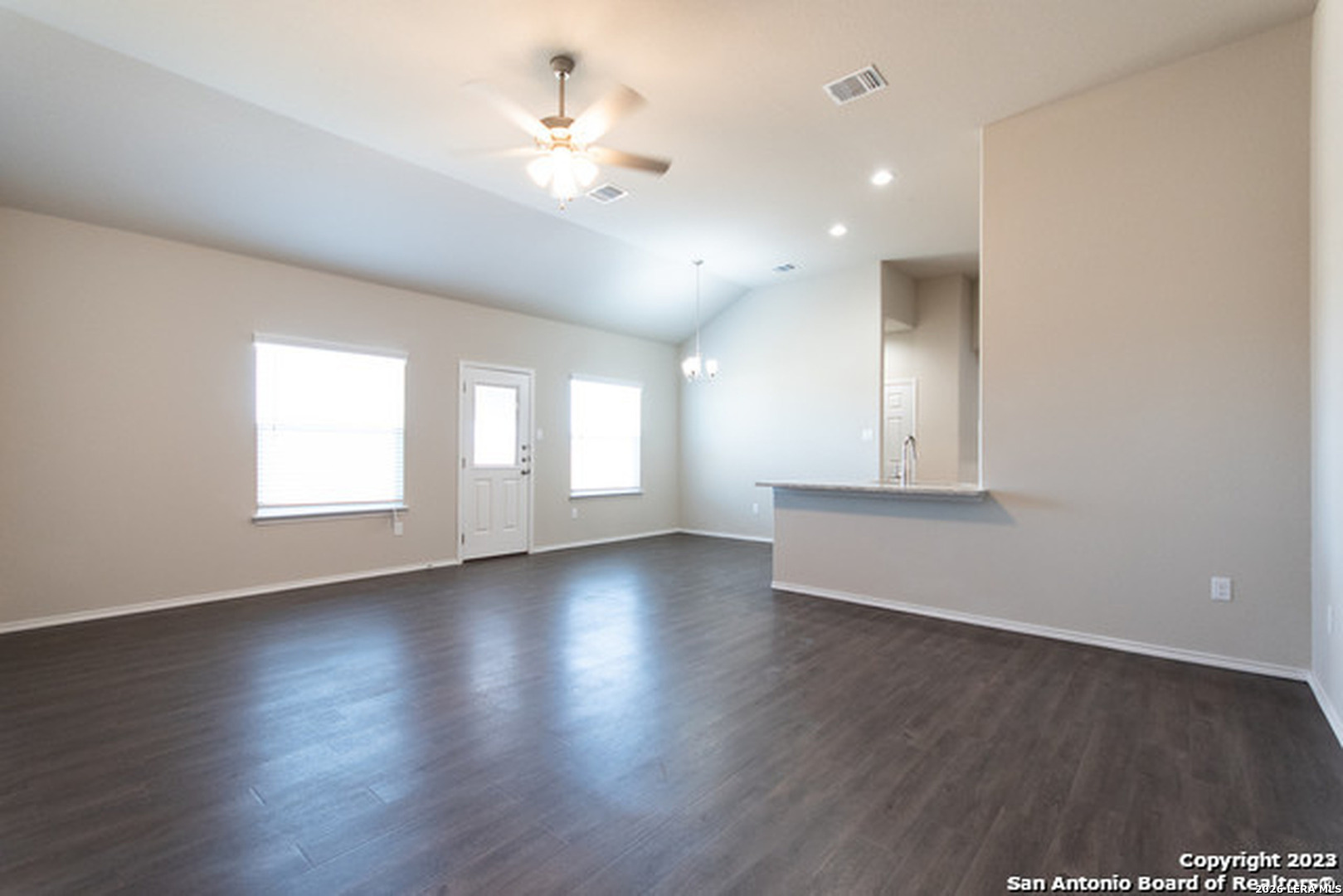 9224 Canyon Bend Converse TX 78109