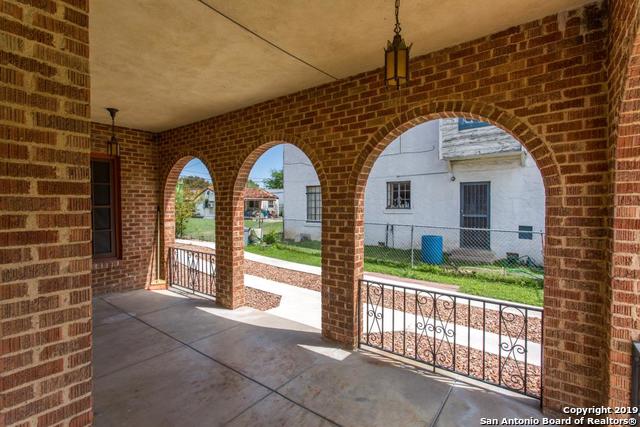 1633 W Kings Highway San Antonio TX 78201