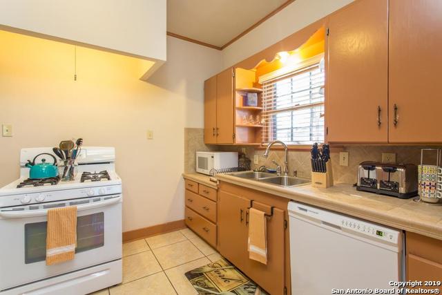 1633 W Kings Highway San Antonio TX 78201
